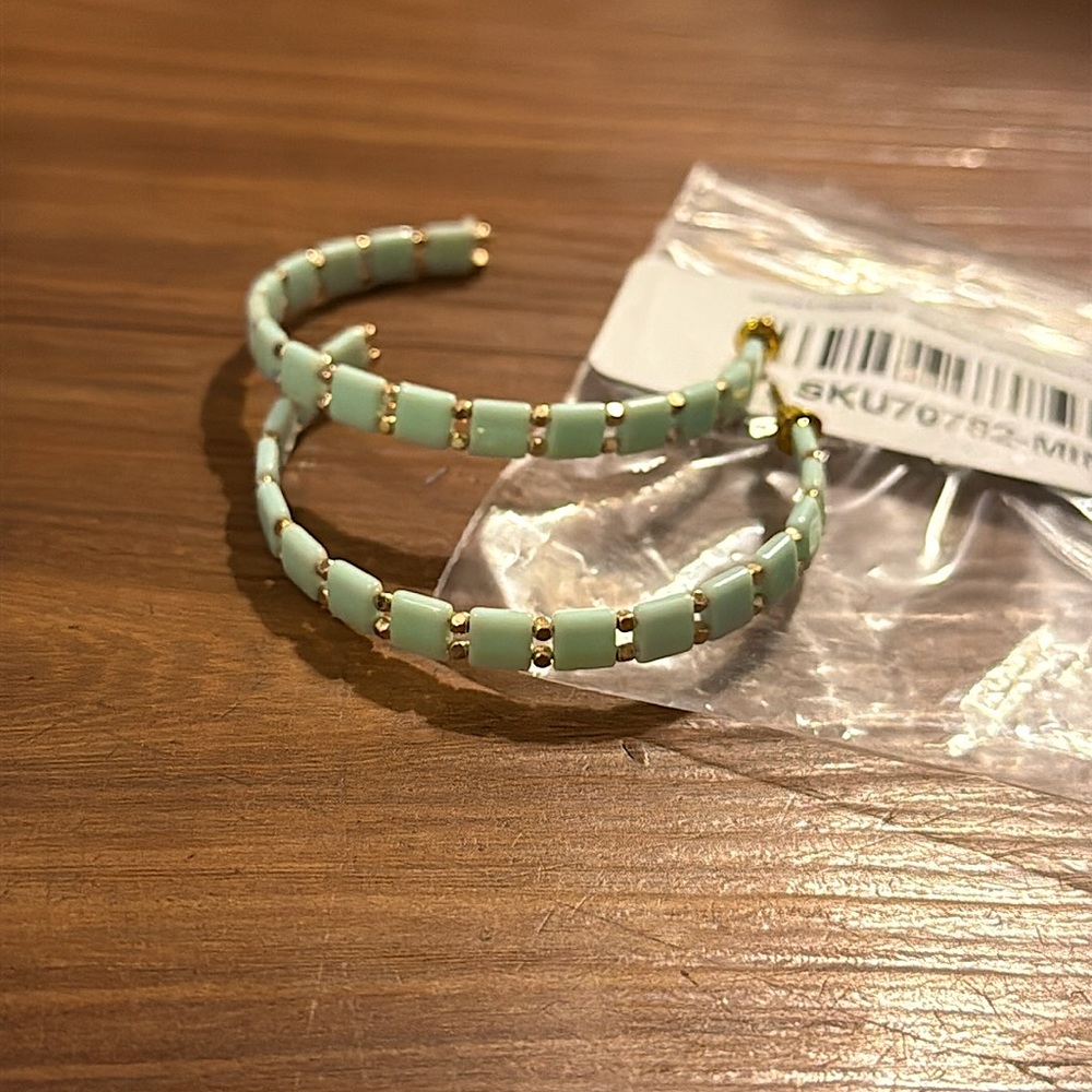 🆕🌿💚MINT Matte Metal Lightweight Book Chain Hoops - Picture 2 of 3